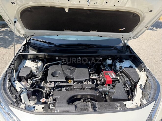 Toyota RAV4-10
