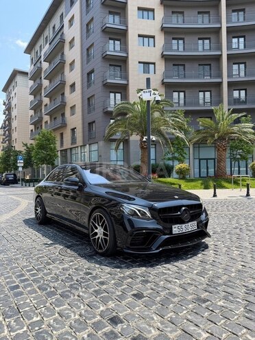 Mercedes E 300-4