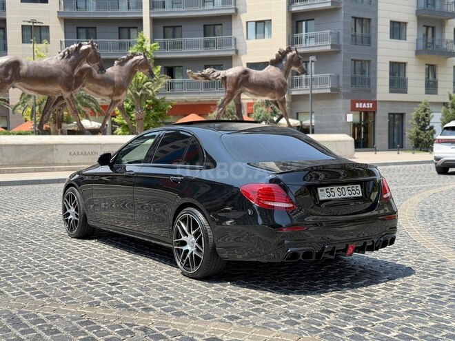 Mercedes E 300-12