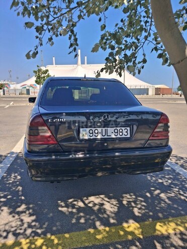 Mercedes C 200-2