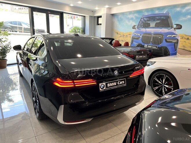 BMW 550e-17