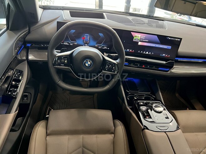 BMW 550e-28
