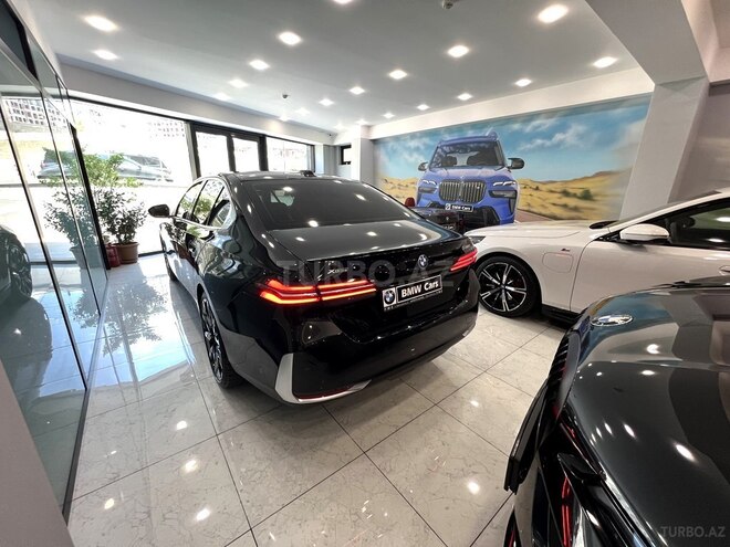 BMW 550e-16