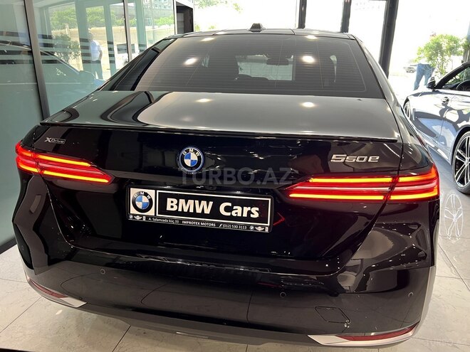 BMW 550e-11