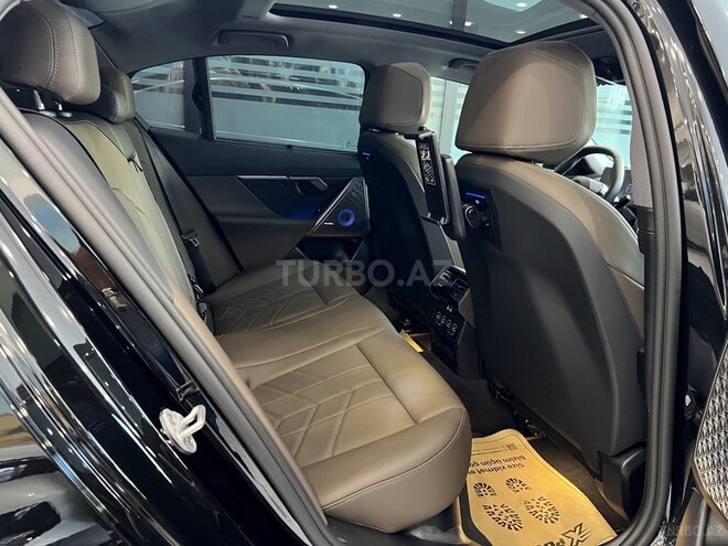 BMW 550e-38