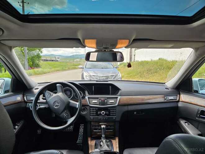 Mercedes E 220-7