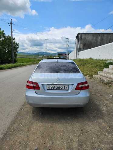Mercedes E 220-4