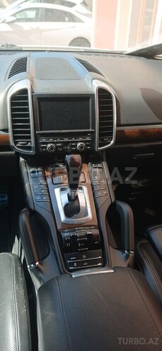 Porsche Cayenne S-4