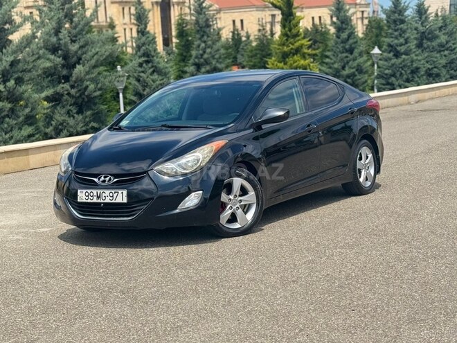 Hyundai Elantra-2