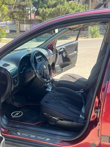 Opel Astra-2