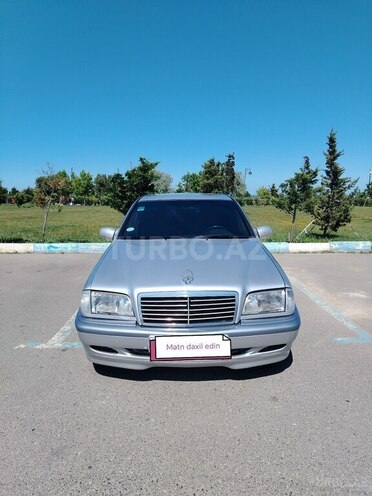 Mercedes C 240-1