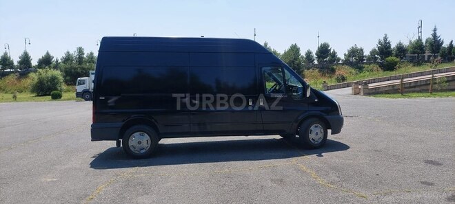 Ford Transit-2