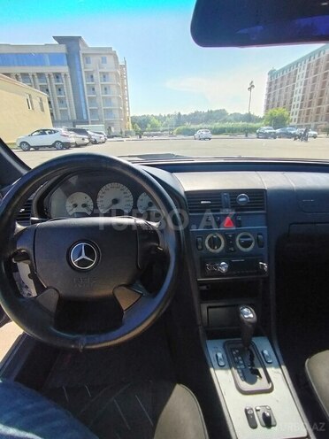 Mercedes C 240-12