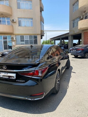 Lexus ES 300h-5