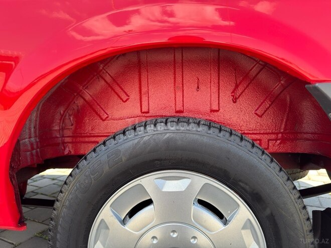 Ford Transit-9