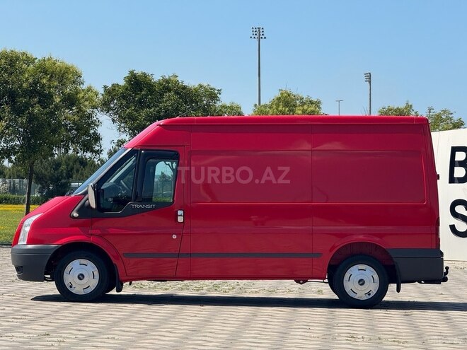 Ford Transit-14