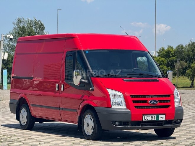 Ford Transit-16