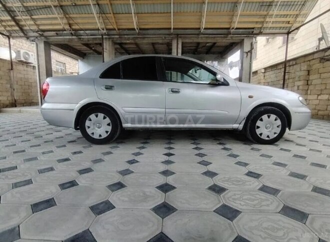 Nissan Sunny-2