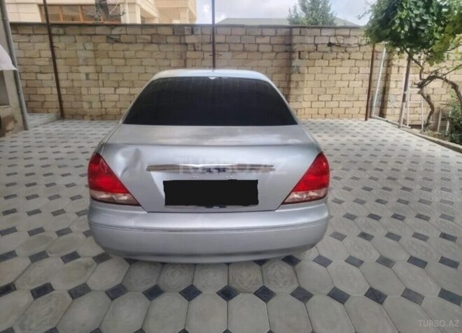 Nissan Sunny-4