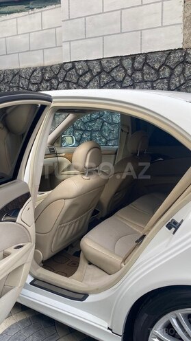 Mercedes E 240-6