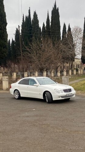 Mercedes E 240-7