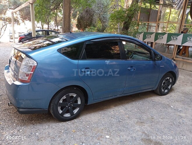 Toyota Prius-7