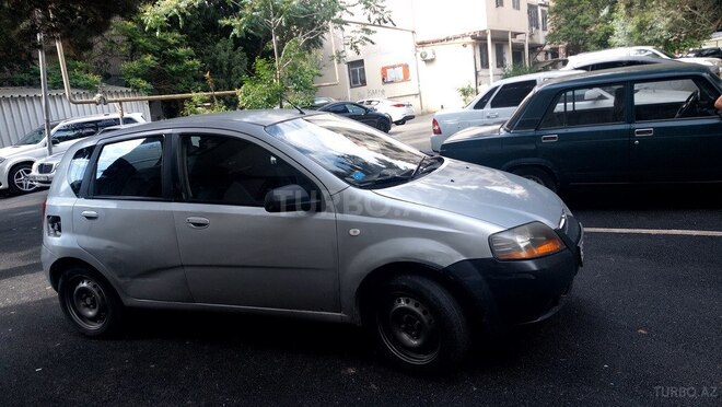 Chevrolet Aveo-4