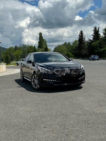Hyundai Sonata-1