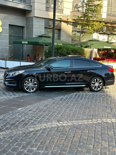 Hyundai Sonata-2