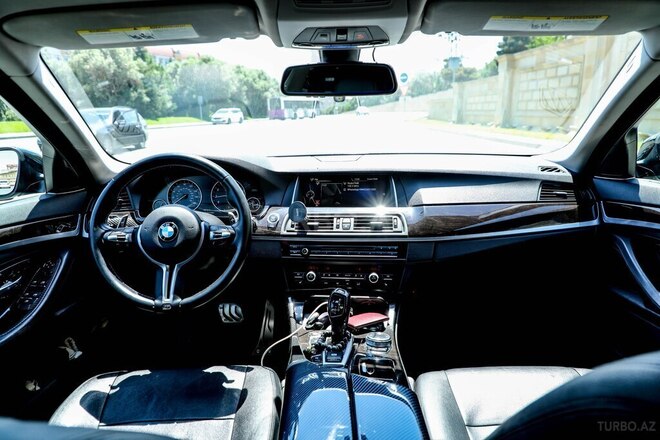 BMW 528-9