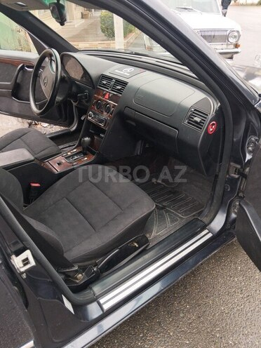 Mercedes C 220-8