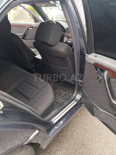 Mercedes C 220-6