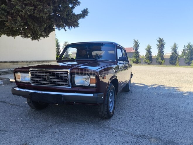 LADA (VAZ) 2107-15