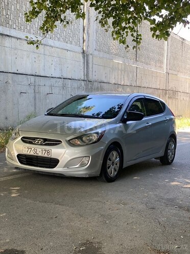 Hyundai Accent-3