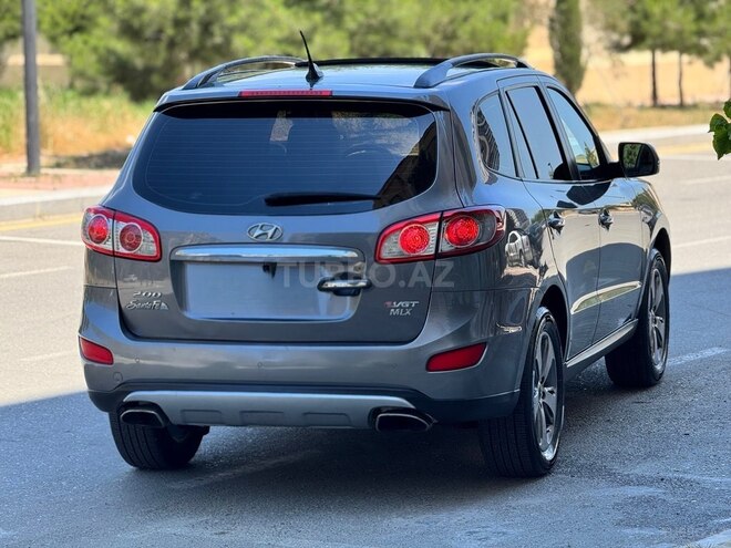 Hyundai Santa Fe-5