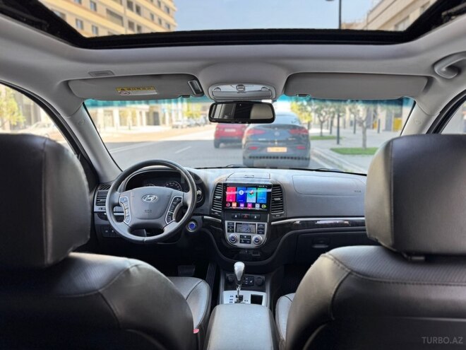 Hyundai Santa Fe-17