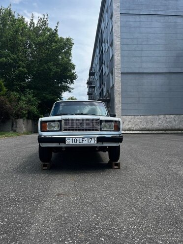LADA (VAZ) 2107-1