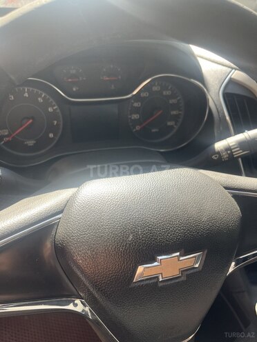 Chevrolet Cruze-6