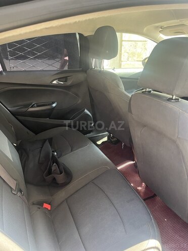 Chevrolet Cruze-14