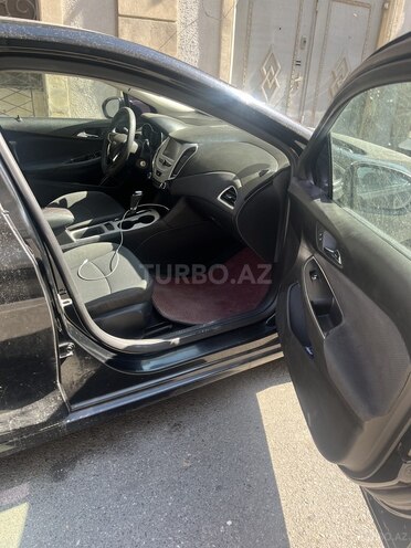 Chevrolet Cruze-15