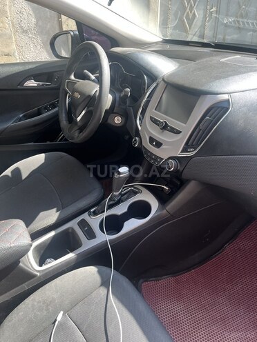 Chevrolet Cruze-16