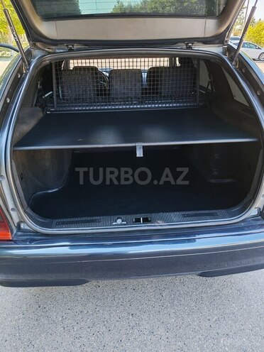 Mercedes C 220-9