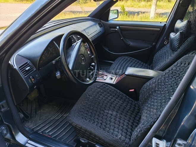 Mercedes C 220-13