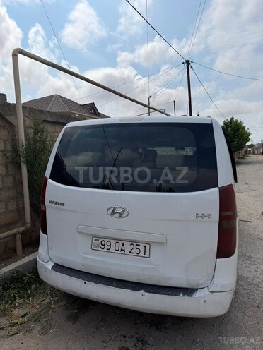 Hyundai H-1-5