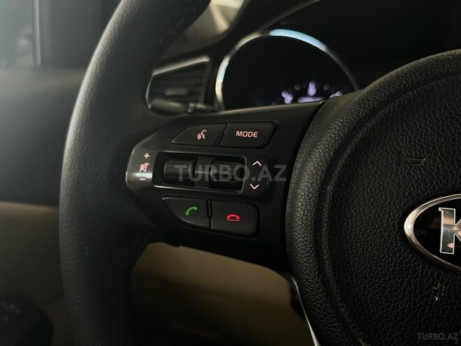 Kia Carnival-6