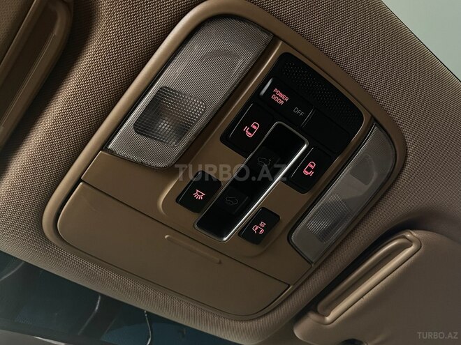 Kia Carnival-14
