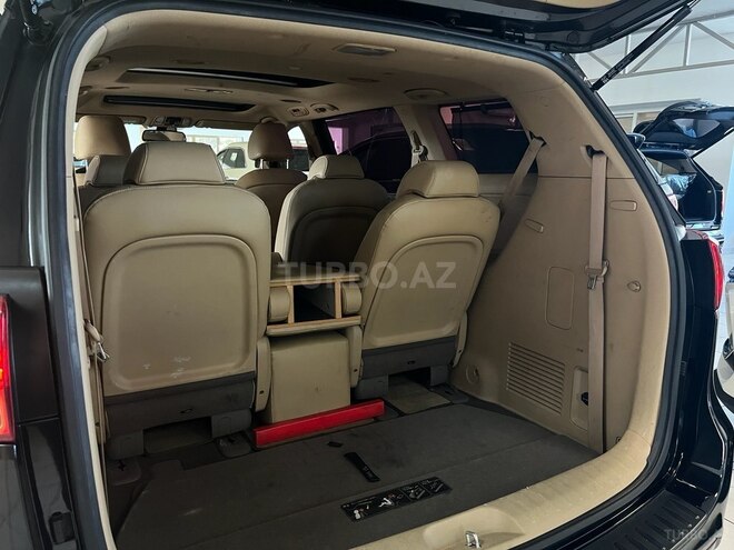 Kia Carnival-25