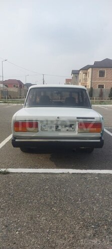 LADA (VAZ) 2107-2