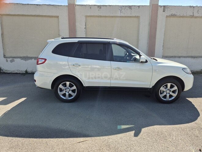 Hyundai Santa Fe-6
