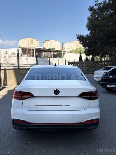 Volkswagen Lavida-3